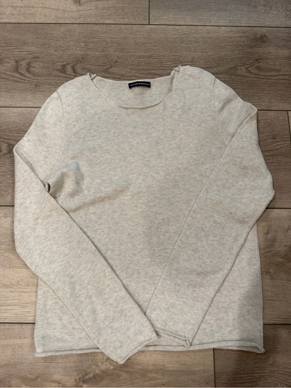 Brandy Melville Light Cream Long Sleeve Crewneck